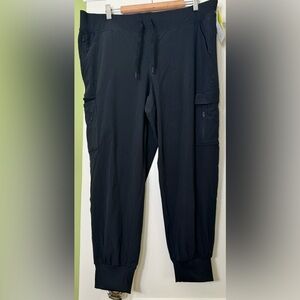 NWT All in Motion Women’s Athletic Cargo Joggers Size XXL